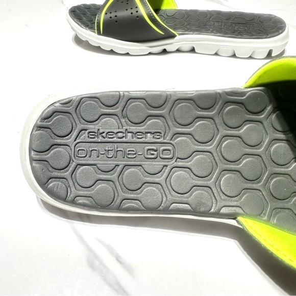 NWOT Skechers Gray Green Lightweigh Women’s Comfy Slip On Velcro Slipper Sz 5 - Picture 8 of 11